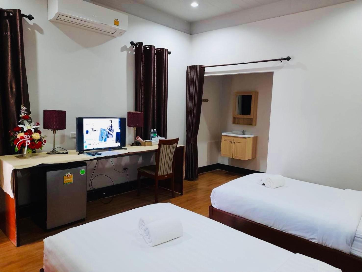 Punyin Hotel Inthanon -ปั้นหยิ่น โฮเทล Chom Thong Exterior foto
